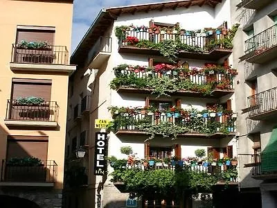Hotel Can Mestre El Pont de Suert 2*,